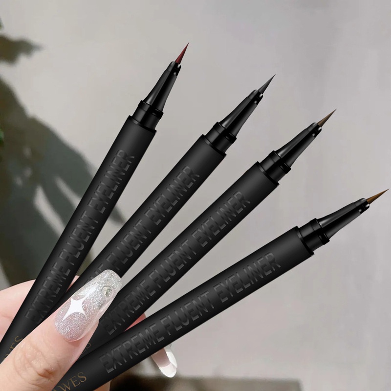 Bút Kẻ Mắt Dạng Lỏng Qiwes Màu Đen / Nâu Ngòi 0.1mm Chống Thấm Nước Lâu Trôi