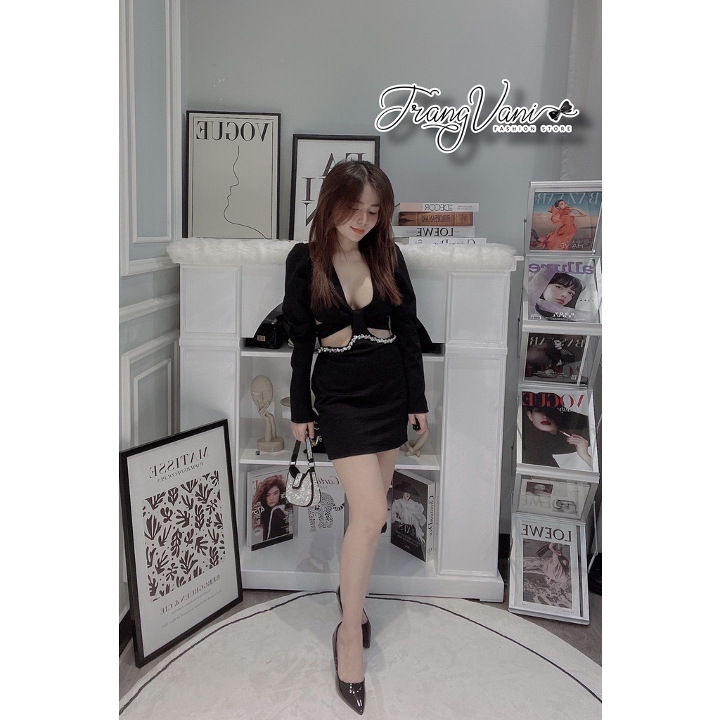Đầm Chéo Ngực Đính Đá