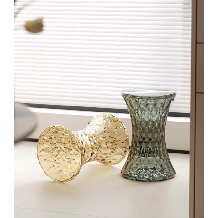 Crystal stool , ghế đẩu acrylic vân pha lê