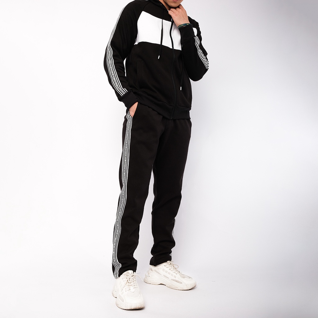 Quần ống suông nam cạp chun dây rút Umebay, vải đen phối sọc đỏ, cotton co giãn thể thao USS62Q