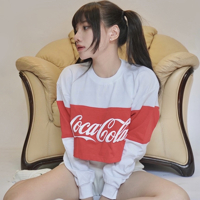 Áo Croptop Zara x Coca Cola