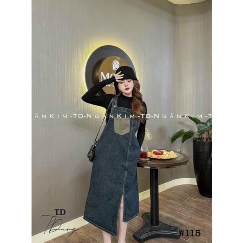 Váy yếm jeans xẻ lệch trước phối lập túi màu siêu đẹp