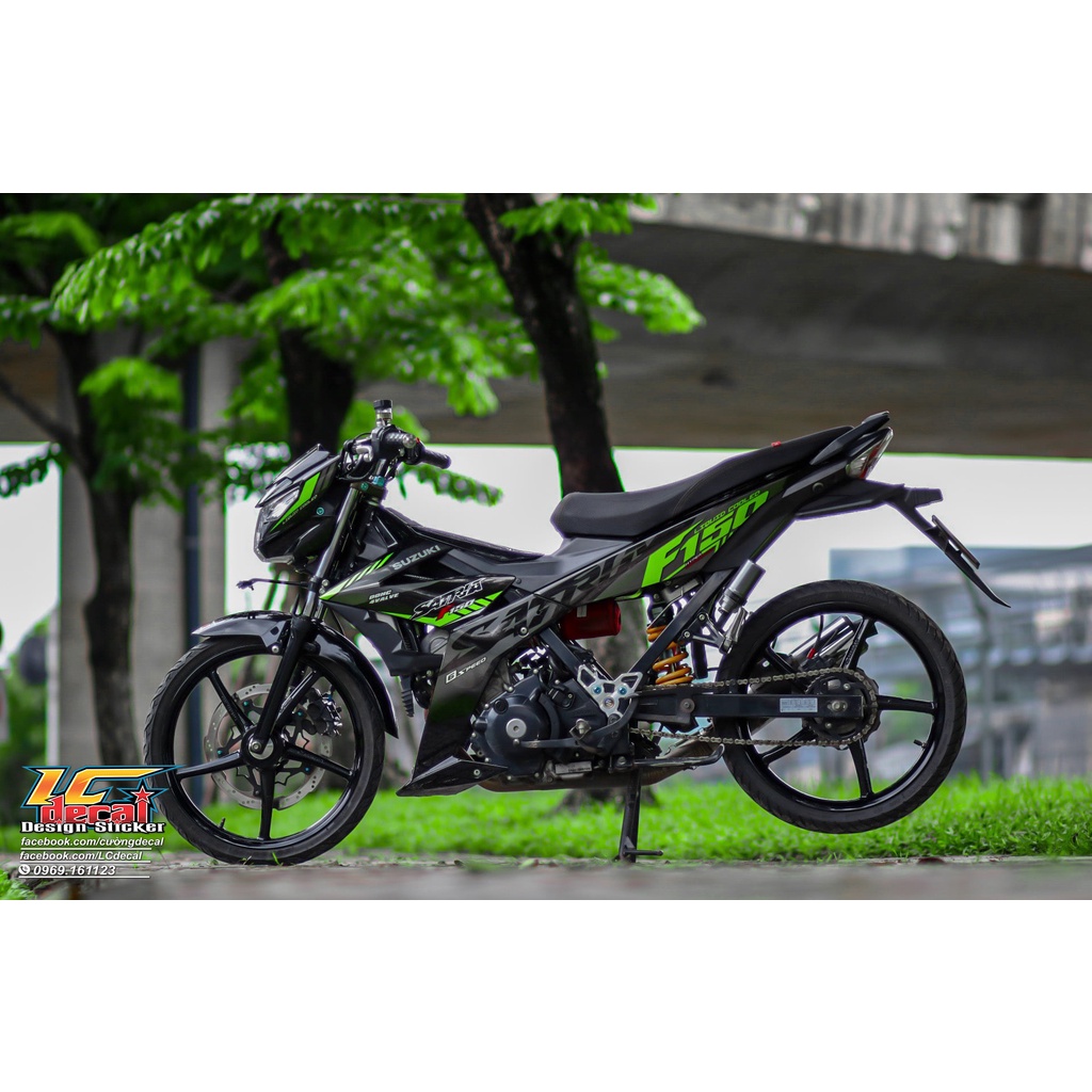 Tem rời Satria F150 xanh lá - xám dán xe đen
