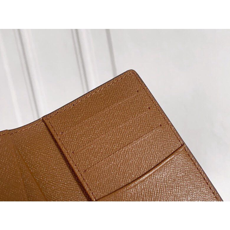 Hình ảnh vật lý Louis vuitton là chính hãng LV thẻ M63144 sẵn sàng để vận chuyển