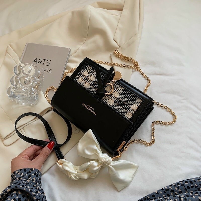 Túi xách nữ đeo chéo phối dạ móc tròn Fashion Bag