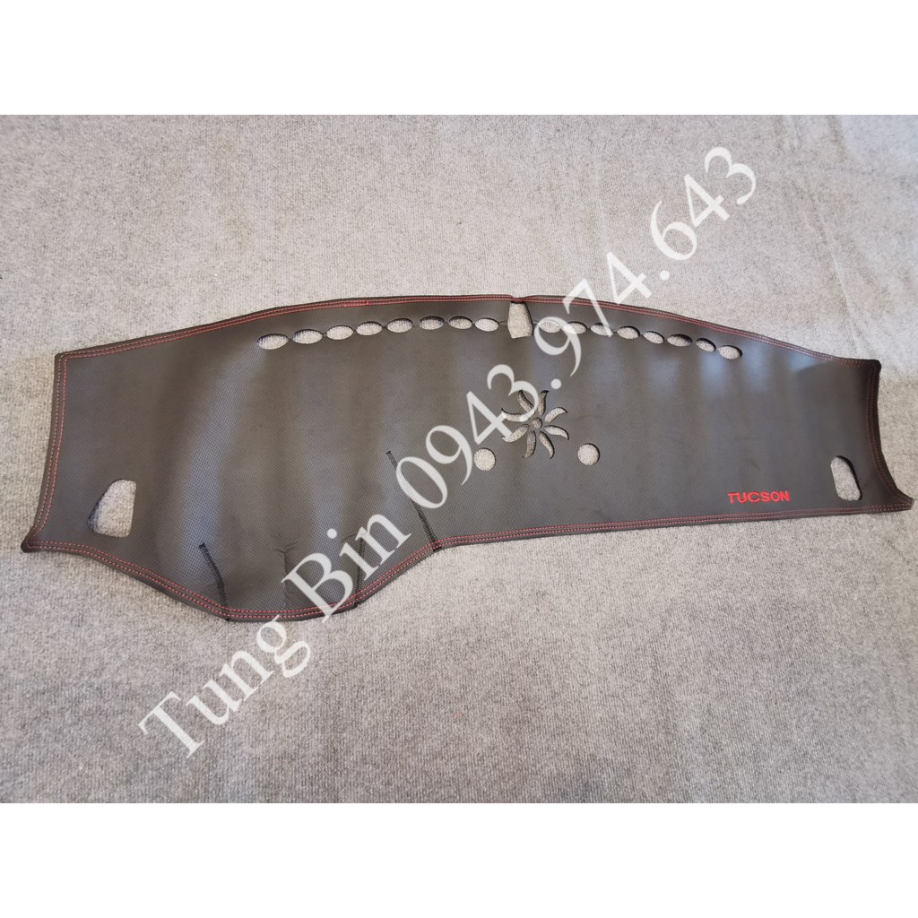 Thảm Taplo Da vân Carbon cao cấp xe HYUNDAI: Accent, Tucson, I10, Elantra, Kona.