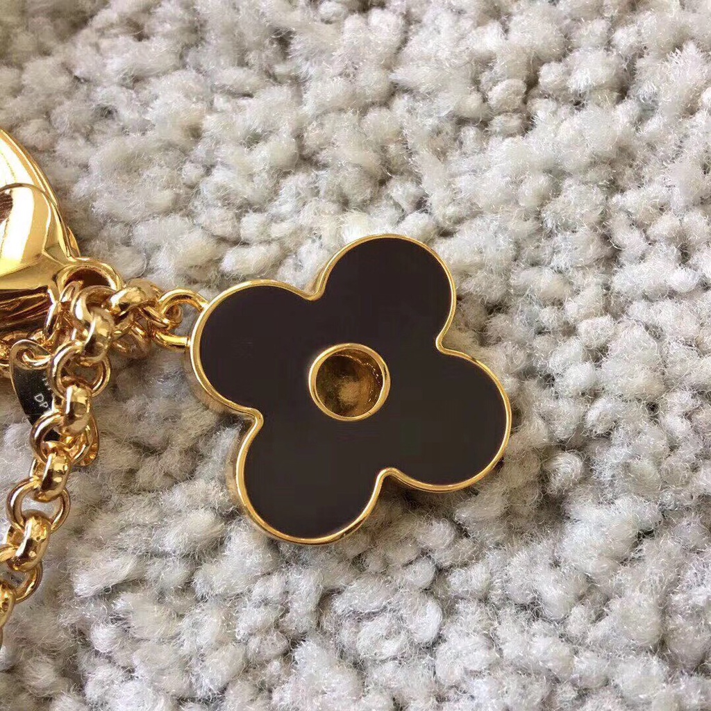 Móc Khóa Tròn Họa Tiết Hoa Cổ Điển Thời Trang