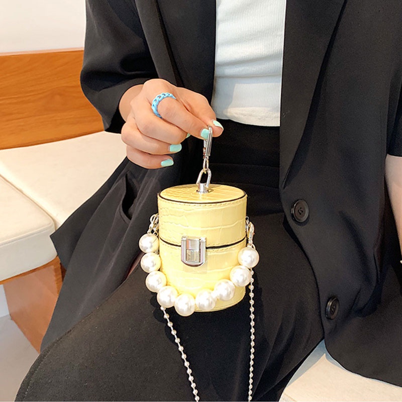 Mischa Túi Đeo Chéo mini Bằng Da PU Màu Trơn Đính Ngọc Trai Thời Trang Phong Cách Phương Tây