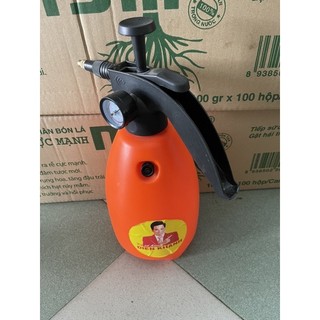 bình xịt phun sương tưới cây có đồng hồ 2 lít 1 cái .