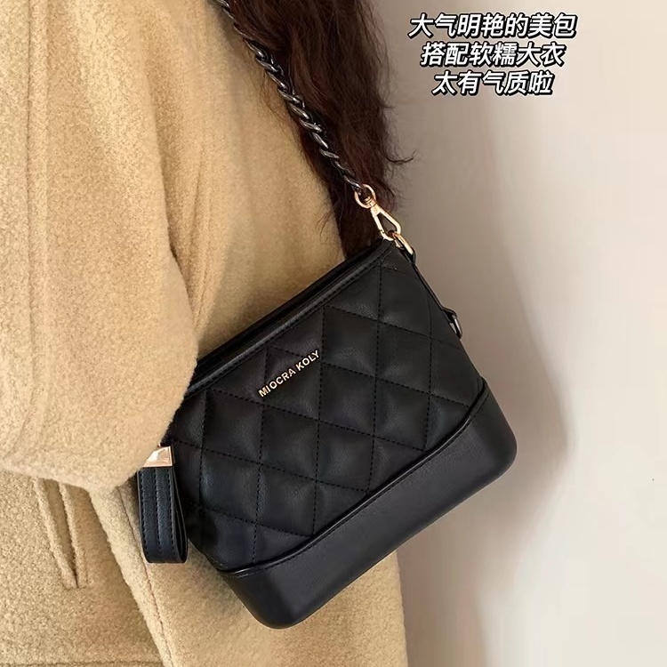 [Spot] Túi đeo chéo một bên vai cảm giác cao cấp thu đông cho nữ