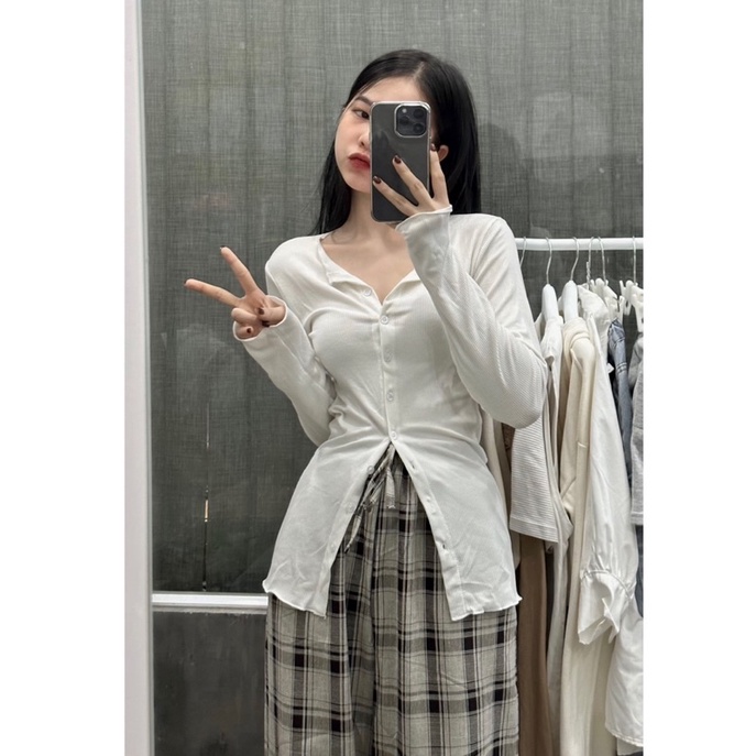 Áo tay dài gài nút ( 0050 )