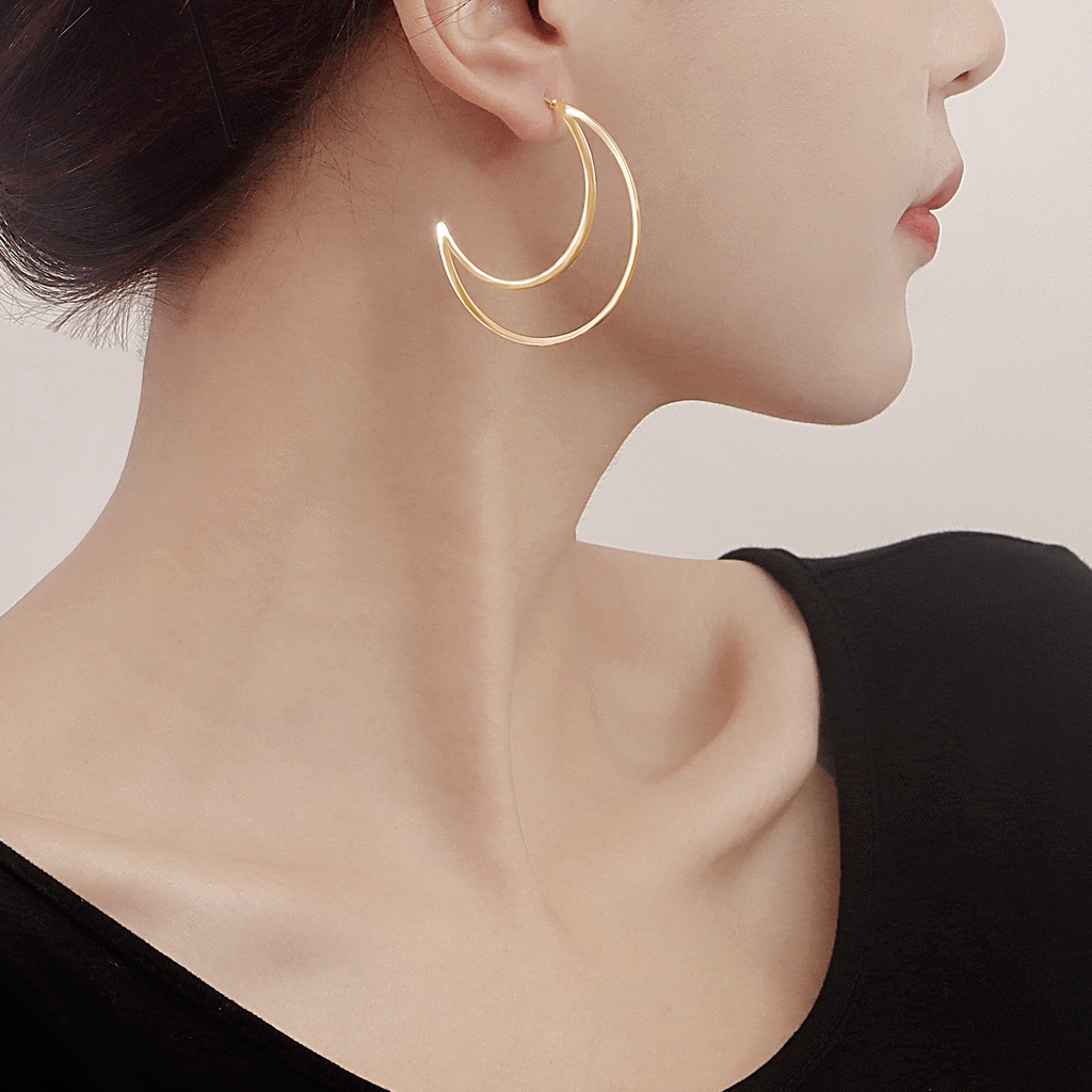 Khuyên Tai Kim Loại Hình Trăng Khuyết Phong Cách Retro