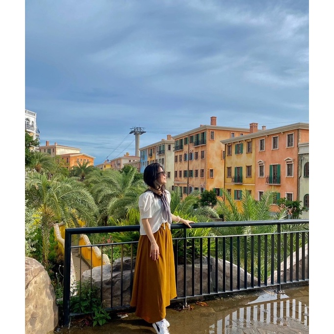 Chân váy nâu dài