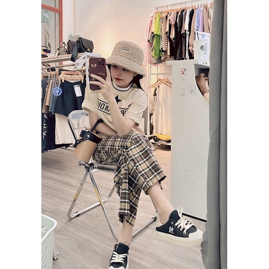 [ 𝐅𝐑𝐄𝐄 𝐒𝐇𝐈𝐏 ]  Bộ Di.0r cổ dệt  Chất cotton khô loại 1 mịn tay, cổ chạy bo dệt, in lì đẹp  Quần kẻ thô loại 1 nha