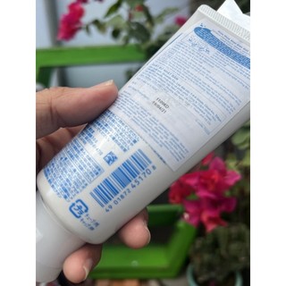 Sửa rửa mặt perfect white clay