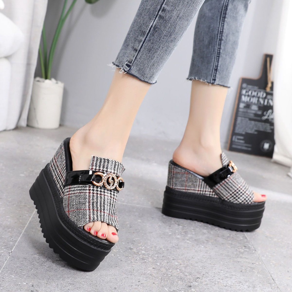 Dép Sandal Đế Xuồng Cao 12cm Hở Mũi Thời Trang