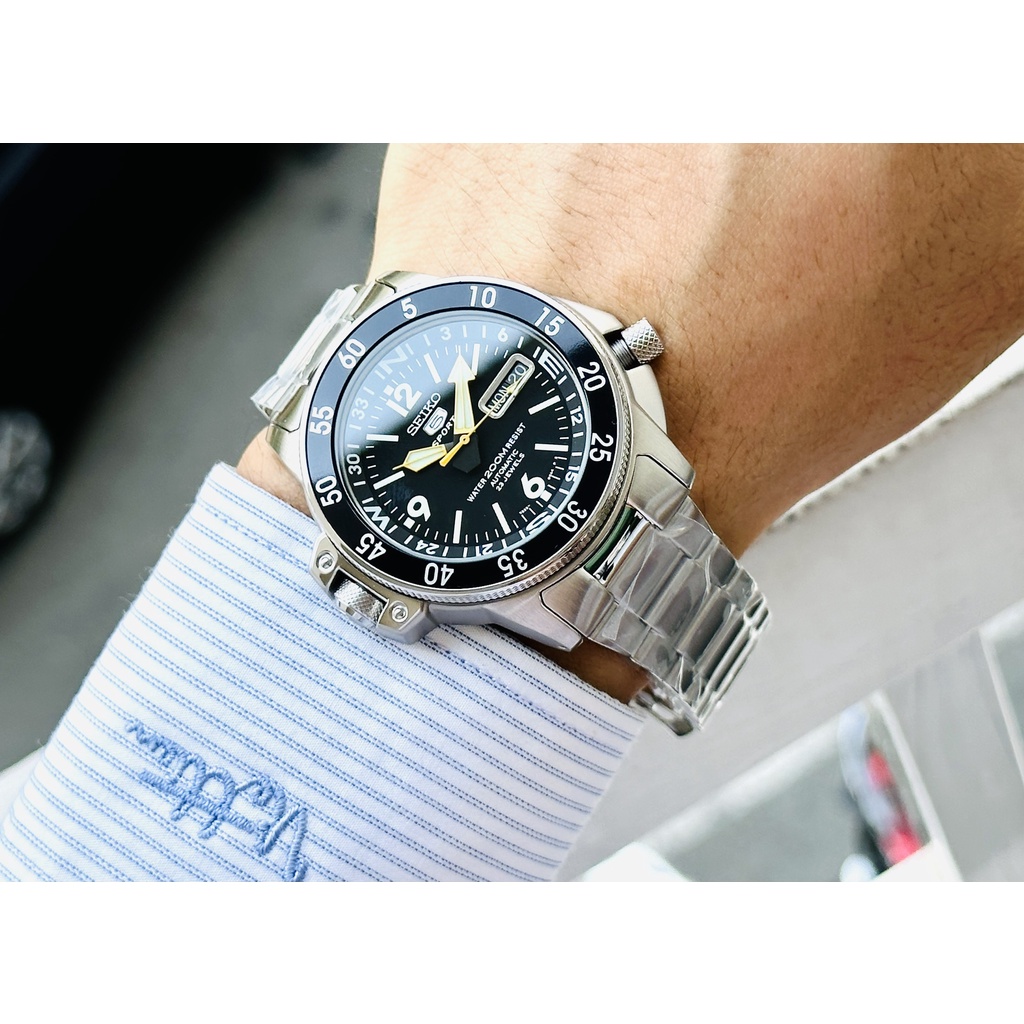 Đồng hồ nam dây thép Seiko Diver Automatic Map SKZ211