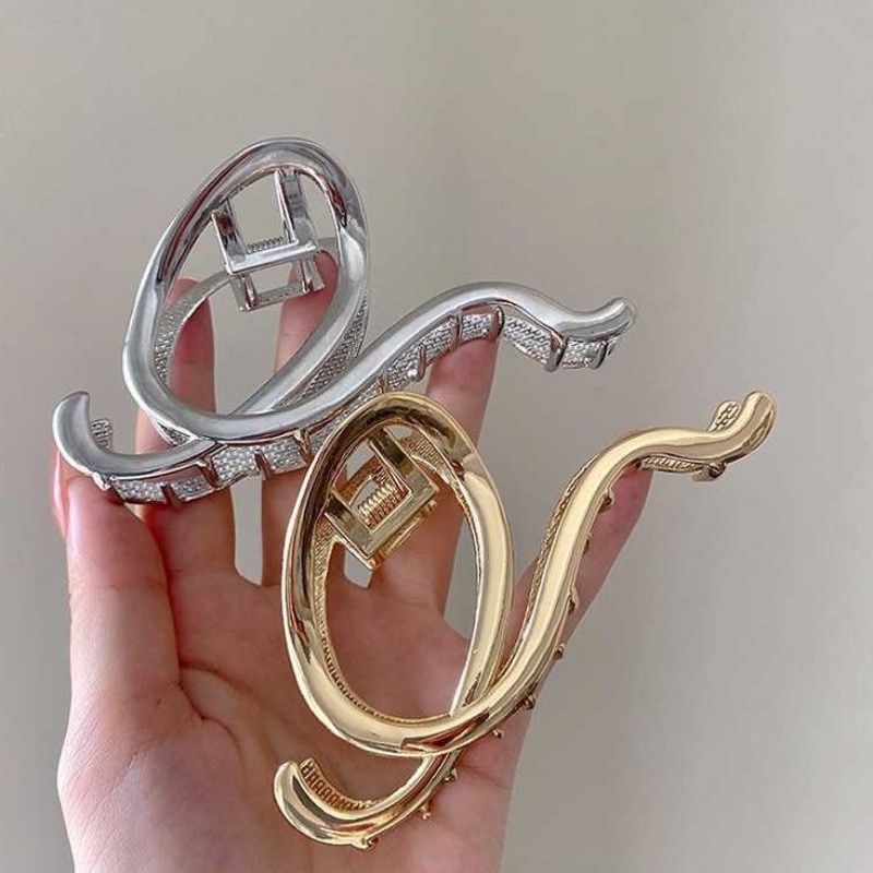 Kẹp Tóc Hình Cá Mập Bằng Kim Loại Thiết Kế Hình Học Bất Đối Xứng Cỡ Lớn Phong Cách Pháp Thanh Lịch Cho