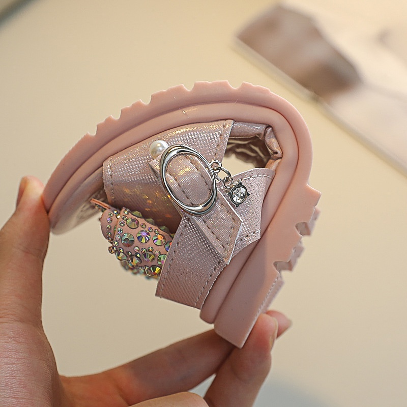 Xăng đan Hở Ngón Đế Bằng Đính Ngọc Trai Thời Trang Đi Biển Cho Bé Gái