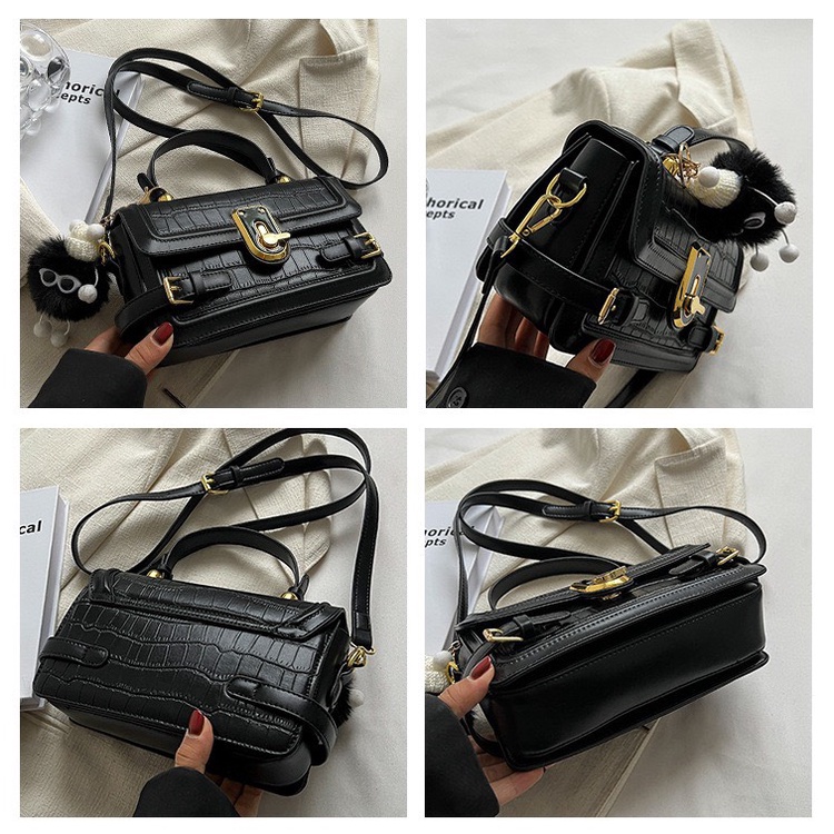 Túi đeo vai đeo chéo vân da bản lớn tặng kèm móc khóa thú bông siêu xinh 1247
