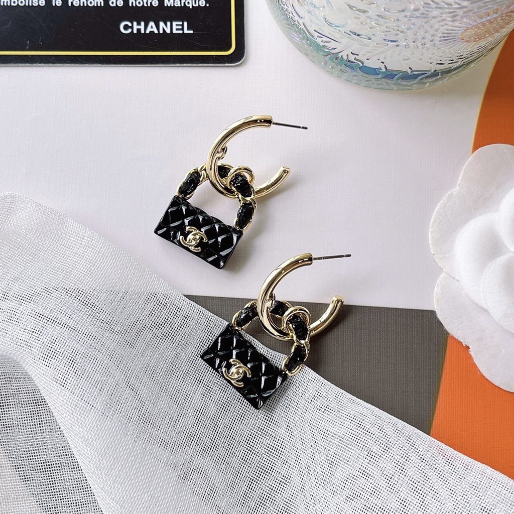 Bông Tai Bằng Thép Titan Hình Chữ Thời Trang Cho Nữ