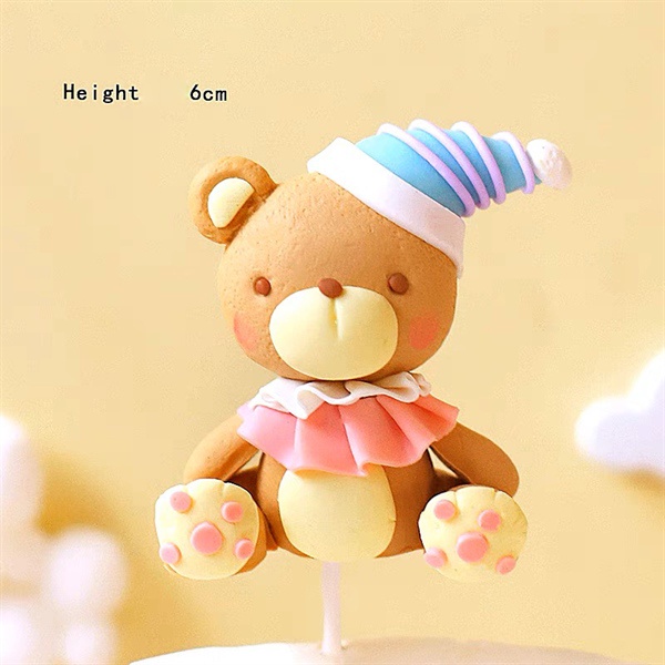 Trang trí gốm mềm gấu đội mũ xanh cute