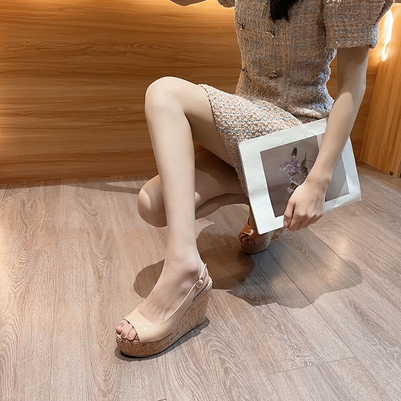 Xăng đan Cao Gót Hở Mũi Chất Liệu Da Bóng Thời Trang Mùa Hè Cho Nữ