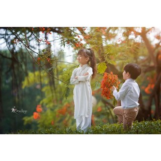 áo dài lụa trắng cho bé