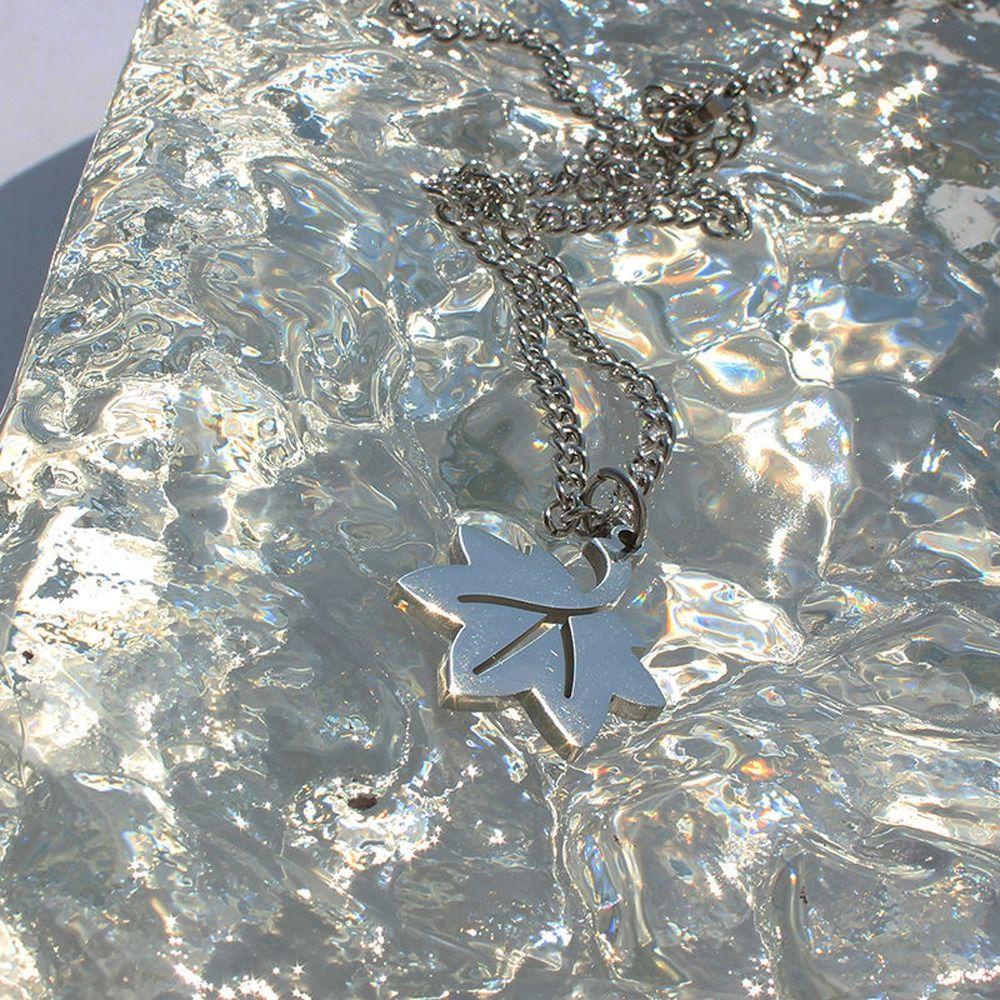 DANES Vòng cổ Mặt Hình Lá Phong Bằng Thép Titan Thời Trang Cho Nam