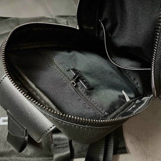 Túi bao tử Pedro Bag