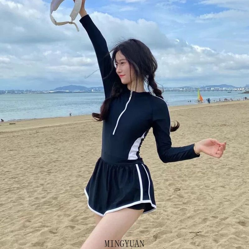 Đồ bơi thể thao chuyên nghiệp Đồ bơi dài tay một mảnh Đồ bơi sinh viên bảo thủ