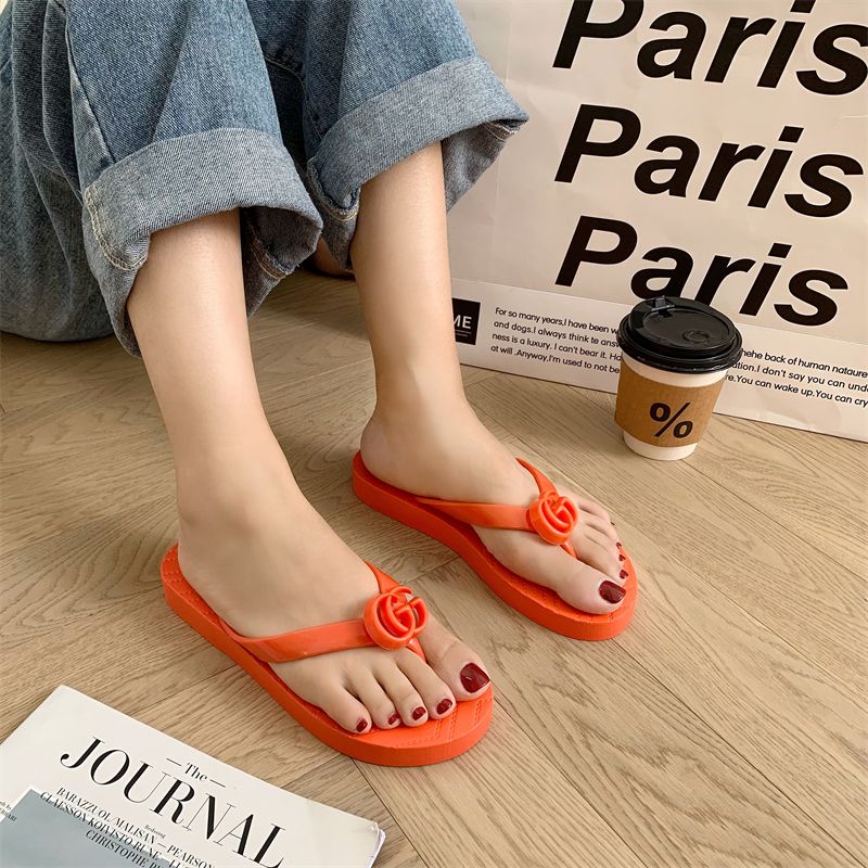 Dép nữ- Dép lê guci hàng hộp cao cấp mới về xỏ ngón siêu hót,đủ size 35-39 đế cực êm 2023