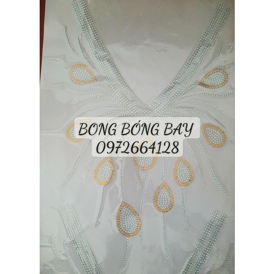 Cổ tim mắt phượng- Cườm ủi, đá ủi nhiệt thời trang cao cấp, áo đính đá cao cấp.