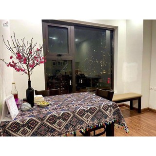 KHĂN TRẢI BÀN THỔ CẨM TRABY
