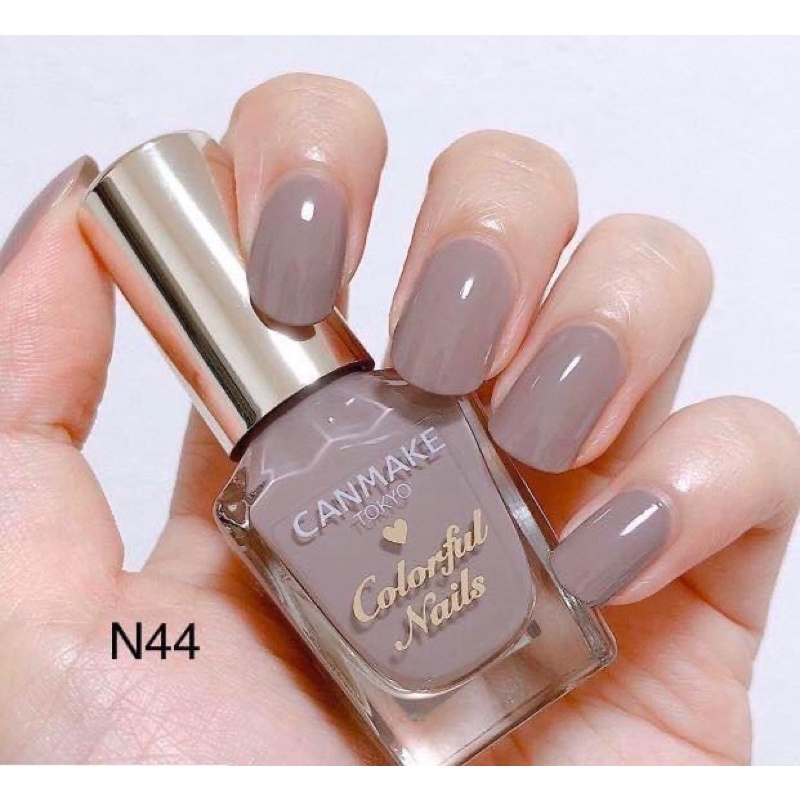 Sơn móng tay Canmake màu xám Chic Grey N44