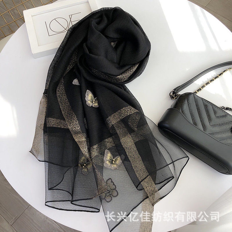 Khăn dâu tằm lụa đẹp,sang trọng 2023