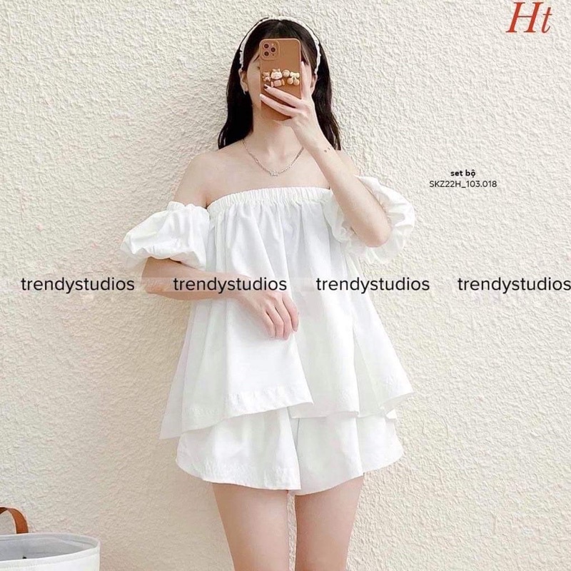 Bộ đùi trễ vai 2 màu H2B578