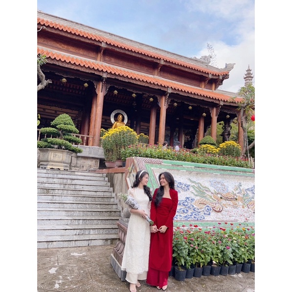 Thanh lý: Áo dài đỏ kèm khoác rời