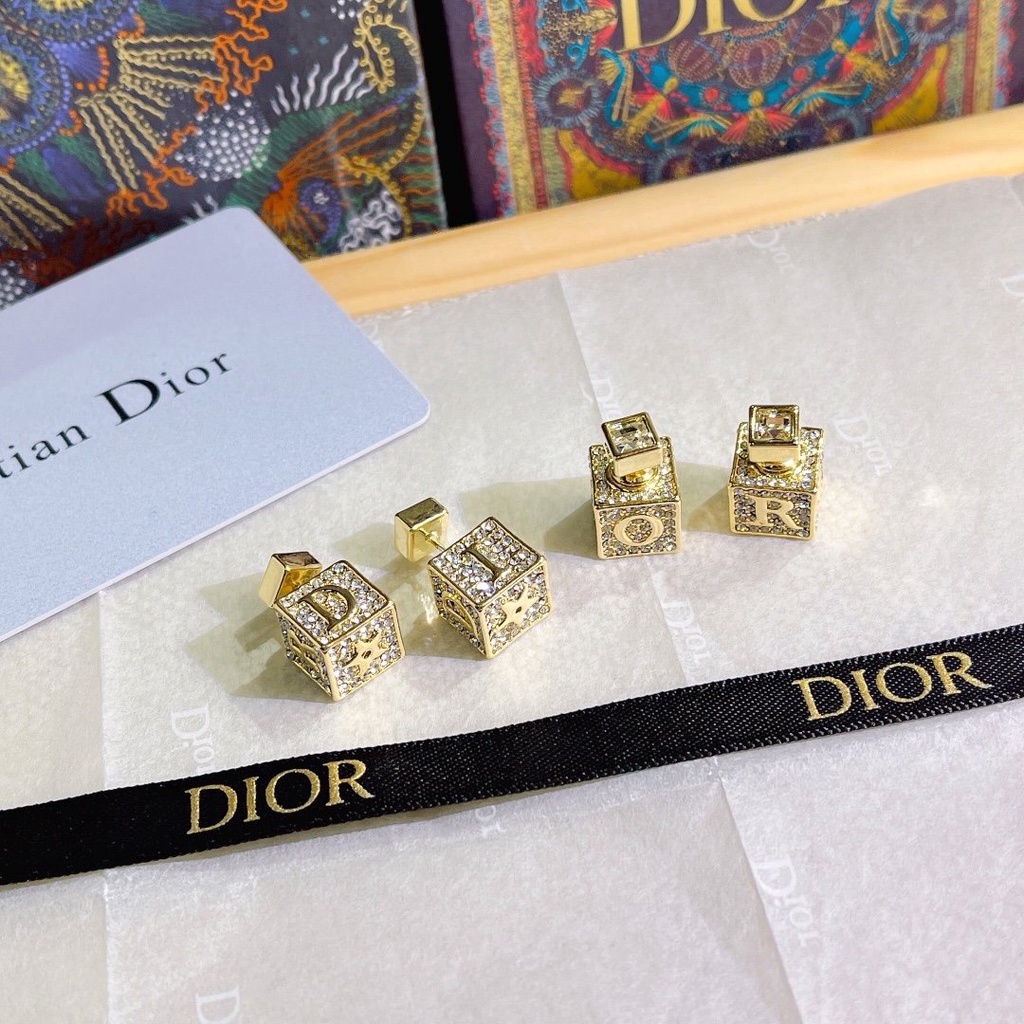 Khuyên Tai Tròn Khắc Chữ Dior Bằng Thép Titanium Thời Trang Cho Nữ