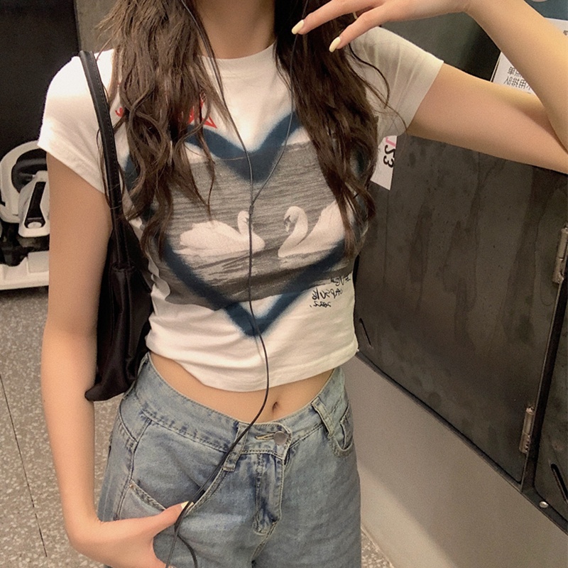 IELGY   Áo Thun Nữ Ngắn Tay In Hình Trái Tim