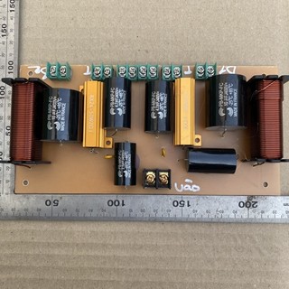Phân tần loa bose 601 seri 3