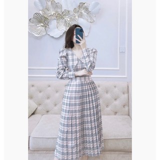 Váy kẻ BBR dập li cổ nhọn