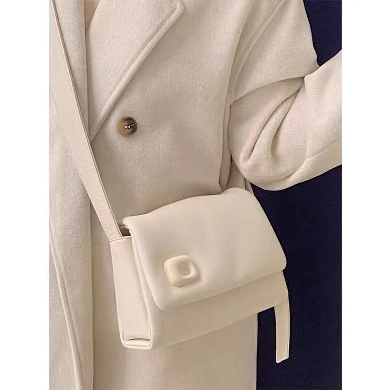 Túi Xách Đeo Vai Hình Đám Mây Màu Trắng Sữa Phong Cách Thời Trang Thu Đông 2023 Mới