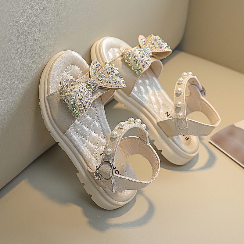 Xăng đan Hở Ngón Đế Bằng Đính Ngọc Trai Thời Trang Đi Biển Cho Bé Gái