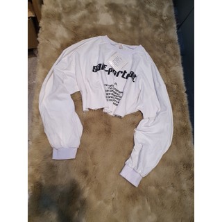 Áo croptop tay dài form rộng
