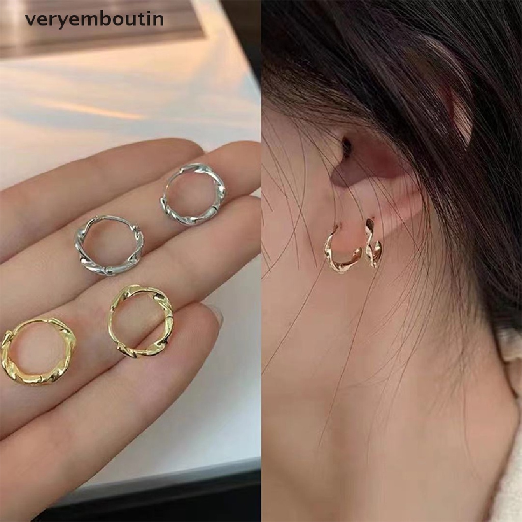 1 Đôi Bông Tai Dạng Vòng Tròn Xoắn Không Đối Xứng Màu Bạc Đơn Giản Thời Trang Dự Tiệc Dành Cho Bạn Nữ