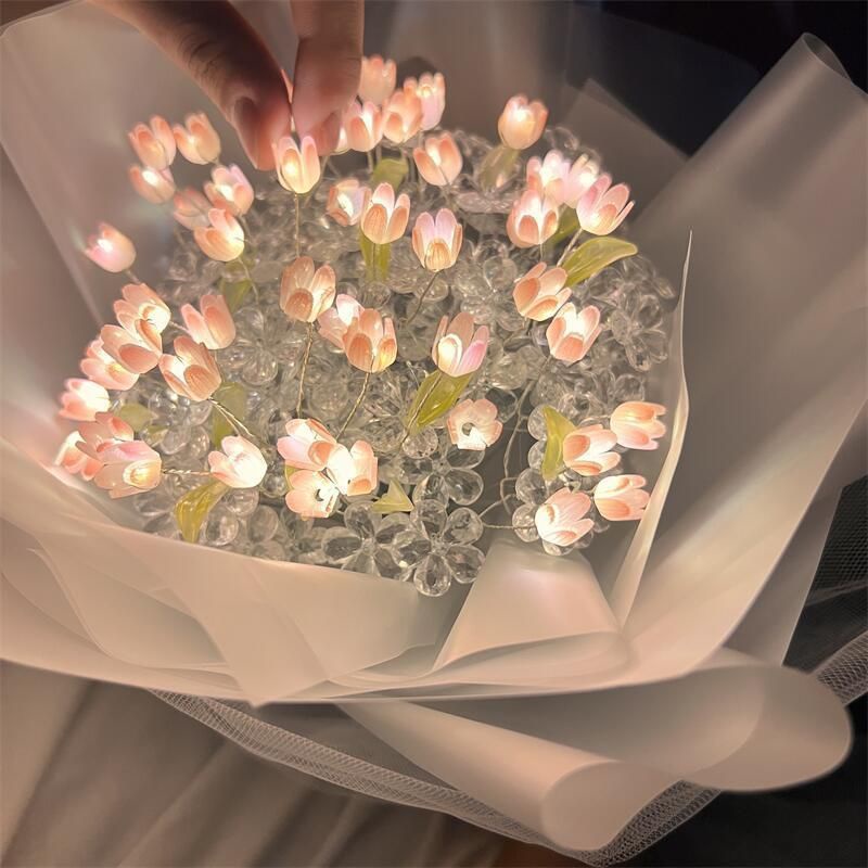 Bó Hoa Tulip Douyin Phát Sáng Trong Đêm Dùng Làm Quà Tặng Giáng Sinh Cho Bạn Gái