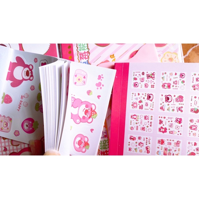 Quyển 24 tờ sticker gấu dâu kèm cán
