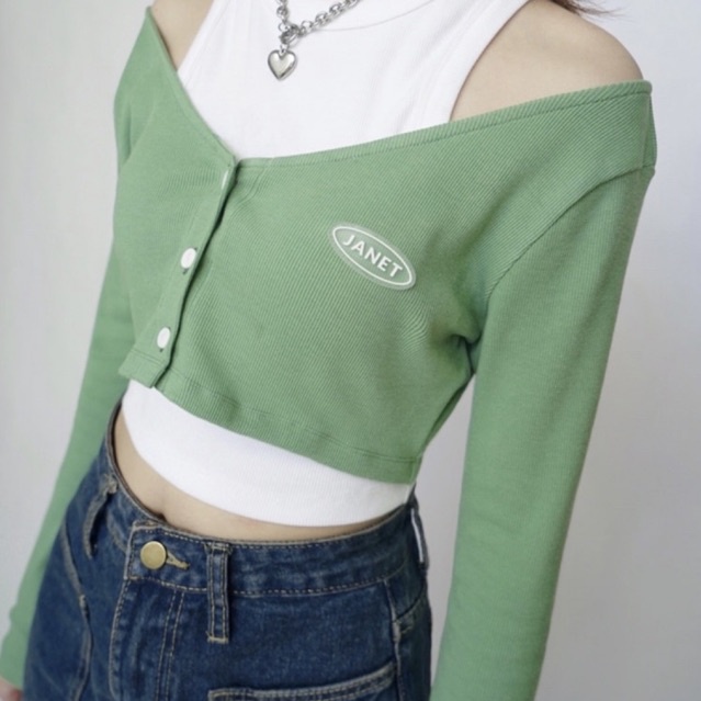 Pass áo croptop xanh lá 3 nút Janet Studio