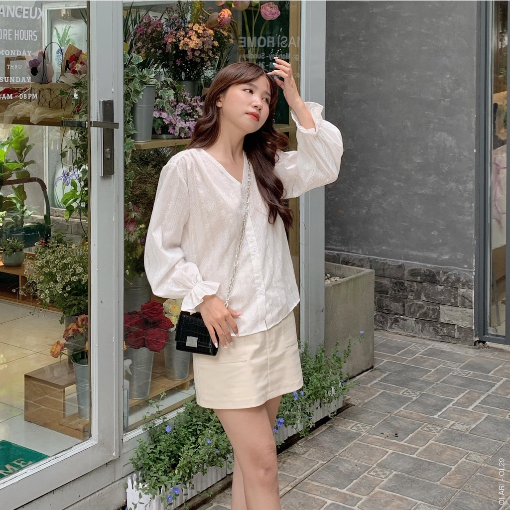 Áo Kiểu Nữ OLARI Cổ Tim Tay Dài Vải Xô In Hoa OL29